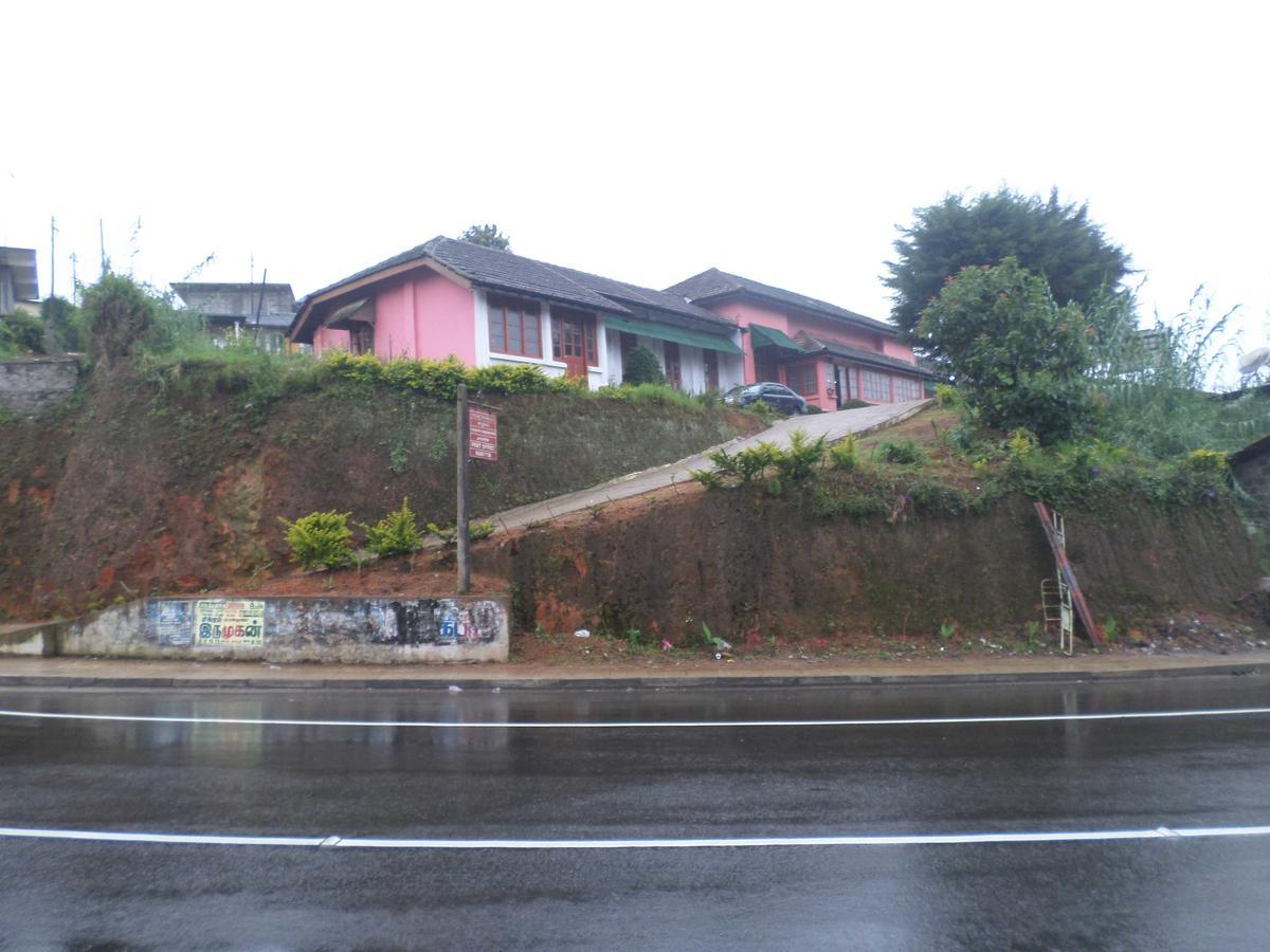 The Train View Bed & Breakfast Nuwara Eliya Exterior photo